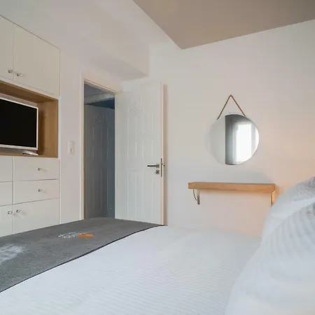 Aparthotel Talos Luxury 3*